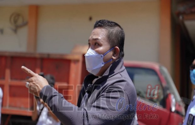 Foto : Bupati Sampang lakukan sidak di kantor DLH Sampang