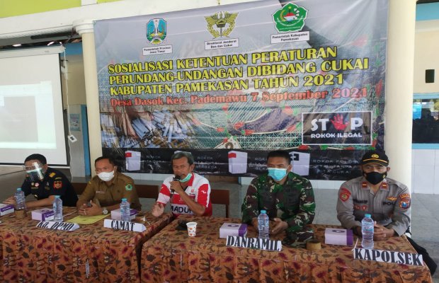 Foto : Pelaksanaan Kegiatan Sosialiasi di Balai Desa Dasok Kecamatan Pademawu, Pamekasan