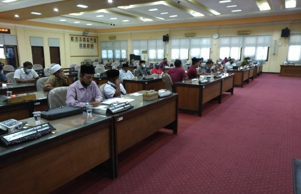 Foto : Suasana Rapat PHE WMO