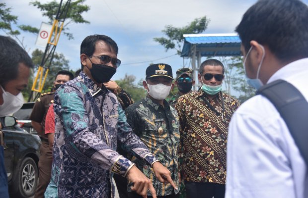 Foto : Suasana saat kunjungan,  Edi Suryanto menyampaikan imbauan