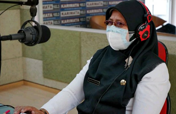 Foto: Kabag Perekonomian Pamekasan,  Sri Puji Astutik Saat Memberikan Keterangan