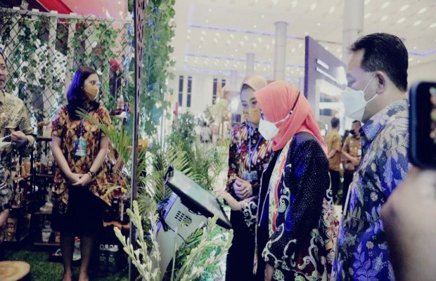 Foto : Wabup menghadiri pembukaan pemeran Jatim Fair 2021