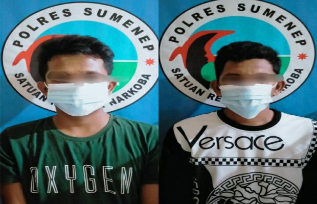 Foto: Kedua tersangka narkoba saat di Mapolres Sumenep
