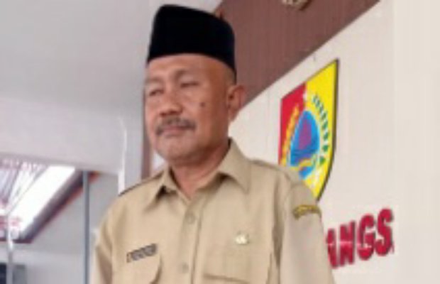 Foto: H.Zainal Abidin, pegawai staf Kecamatan Bangsalsari, Jember.