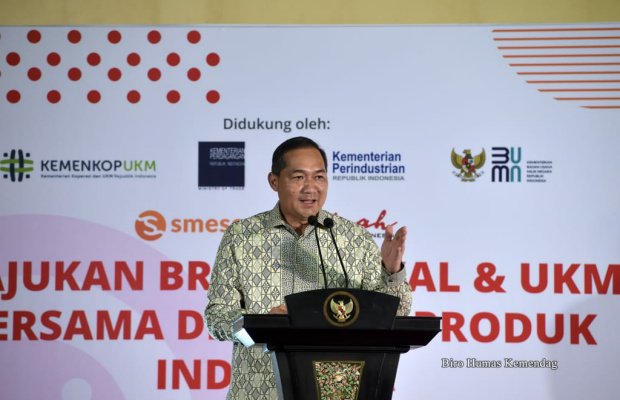 Foto: Mendag Lutfi saat memberikan sambutan pada puncak peringatan Hari Konsumen Nasional 2021.
