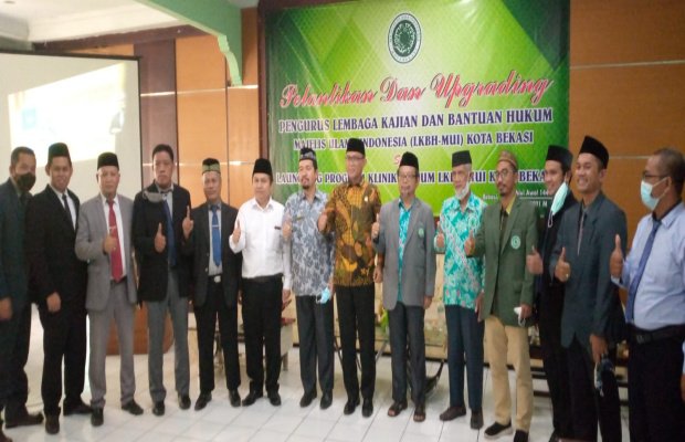 Foto: Pelantikan LKBH MUI Kota Bekasi