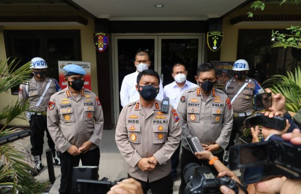 Foto: Kapolda Jawa Timur Irjen Pol Nico Afinta Didampingi Jajarannya