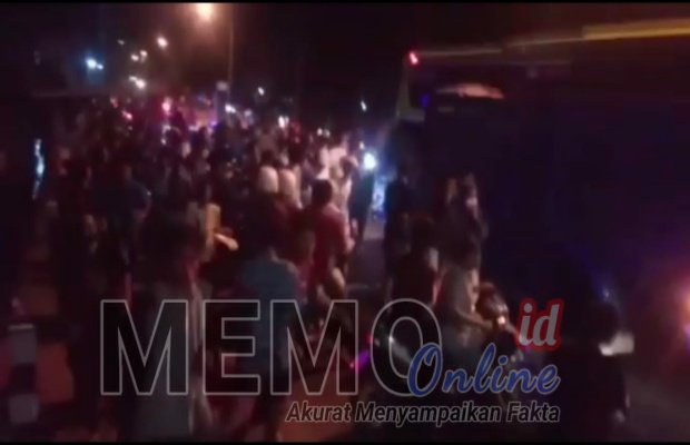 Foto : Polisi bubarkan balap liar di Sampang