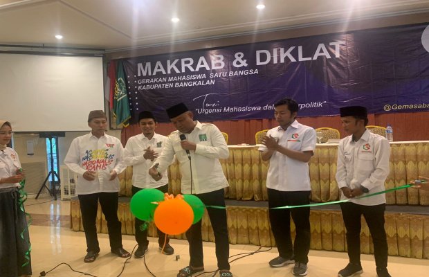 Foto :  Pendidikan politik untuk Gerakan Mahasiswa Satu Bangsa (Gemasaba)