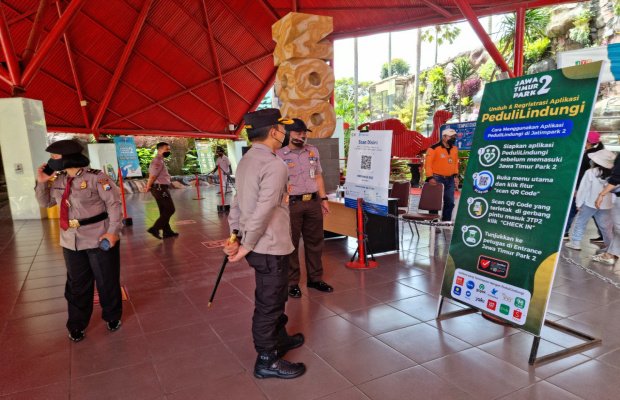 Foto: Kapolres Batu saat meninjau tempat wisata di Kota Batu