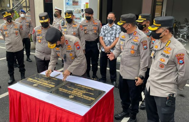 Foto: Kapolda Jatim Resmikan Gedung Command Center dan SPKT Polres Jember
