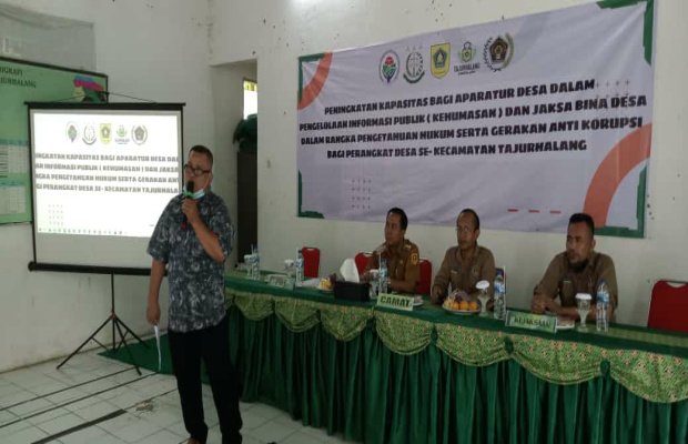Foto: H. Subagyo, Ketua PWI Kabupaten Bogor saat memberikan materi