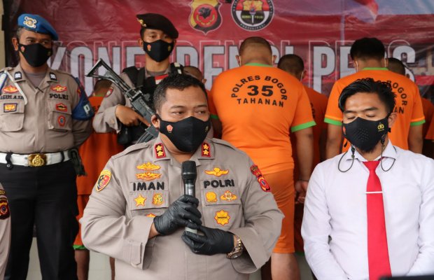 Foto: Kapolres Bogor AKBP Dr. Iman Imanuddin S.H., S.I.K., M.H saat pers rilise