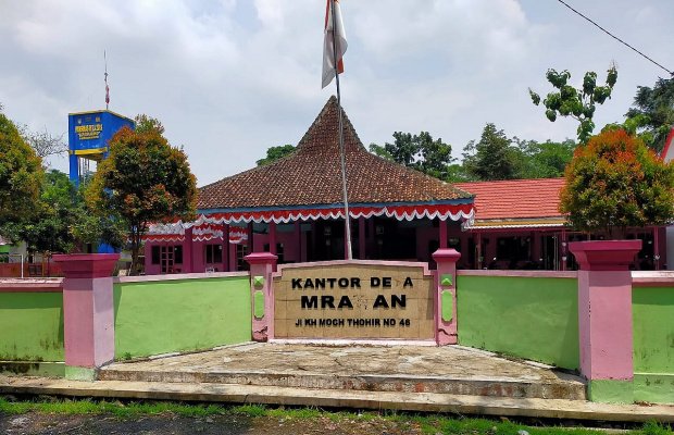   Foto : Kantor Pemerintahan Desa Mrawan, Kecamatan Mayang, Jember.