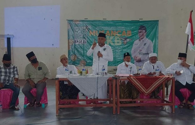 Foto : H Syafiuddin saat memberikan sambutan, Senin (14/2). 