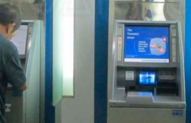 Foto : ATM BCA, sumber google