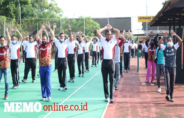 Foto: Olah Raga Senam Antara Anggota Polres Pamekasan Bersama Wartawan