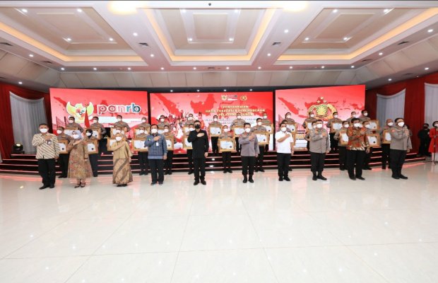 Foto:suasana saat sesi foto bersama.