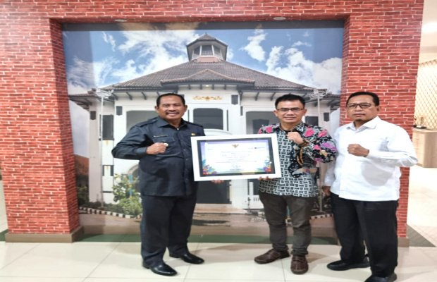 Foto: H. Akhmad Marjuki, Doni Ardon dan Mohammad Amin Fauzi