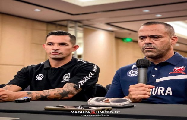 Foto: Fabio bersama Escobar saat PMPC
