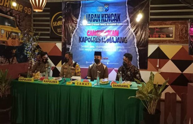 Foto : Kapolres Lumajang bersama jajaran Forkopimcam Tekung.
