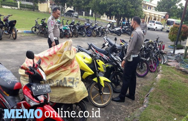 Foto: Kondisi Puluhan Unit Motor Yang Diamankan di Kantor Satlantas Polres Pamekasan