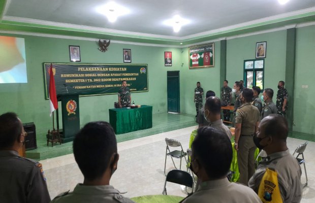 Foto : Dandim 0826 Pamekasan saat memberi sambutan.