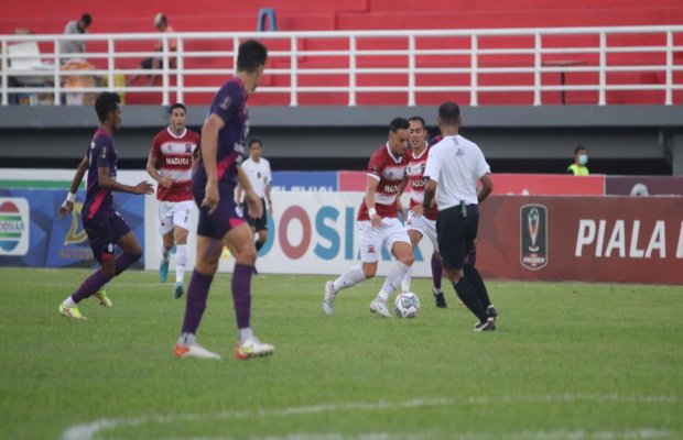 Foto: Rans Nusantara vs Madura United 