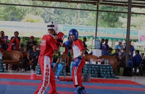 Foto : Pertandingan Kick Boxing