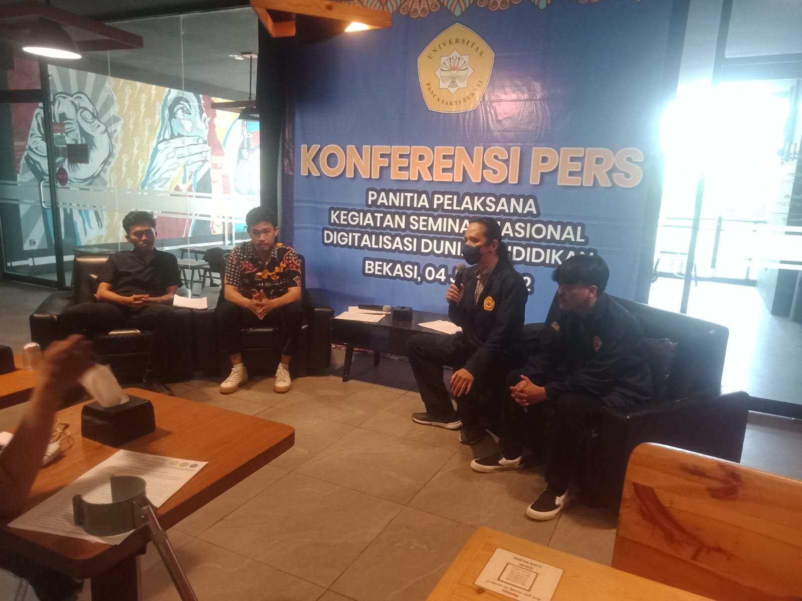 Foto: Preskon BEM Panca Sakti dan FUMA Bekasi 