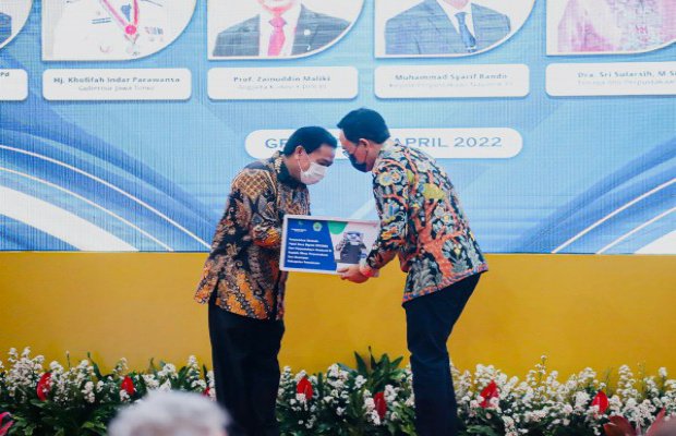 Foto : Bupati Pamekasan, Baddrut Tamam.