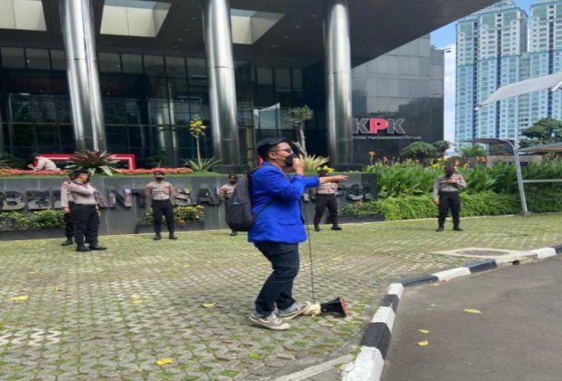 Foto: Korlap Bara Aksi Wawan saat di KPK 