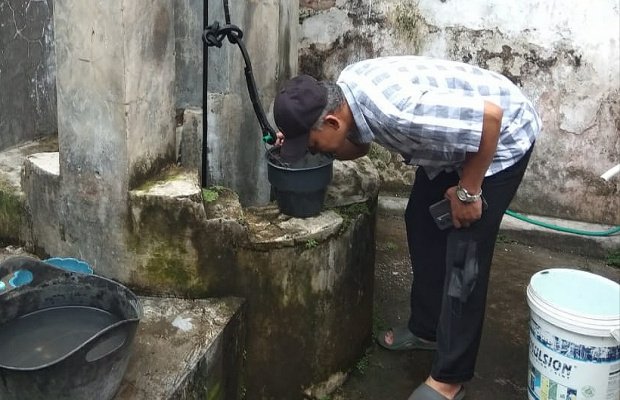Foto: Kepala SDN Glagahwero 1, Muklis,