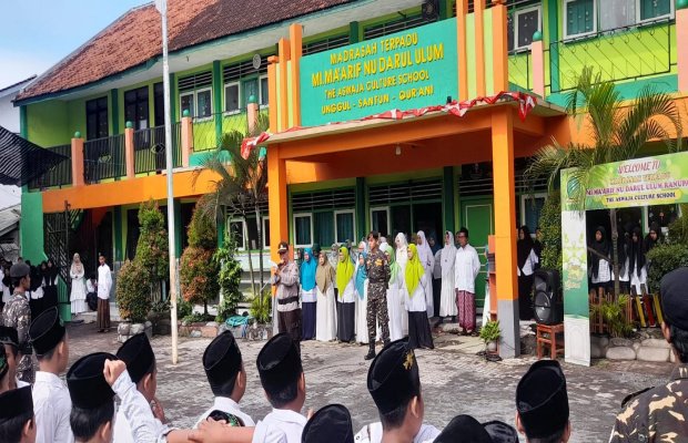 Foto : pelaksanaan upacara Hari Santri Nasional