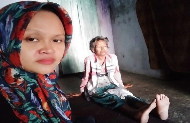 Foto: Kasun riami datangi Hasanah (53) penderita jantung.