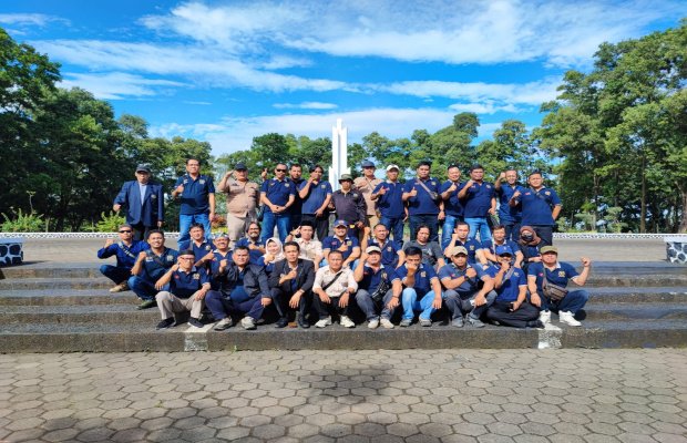 Foto  : Ketua pwi kabupaten Bogor bersama anggota