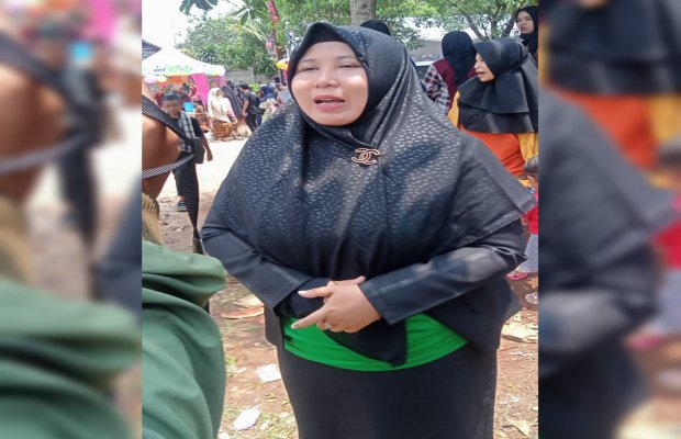 Foto : Engkom Komalasari.Kaspek SMP PGRI bojong