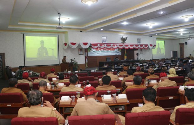 Foto: suasana paripurna DPRD Sumenep terkait LKPj bupati (ibnu).