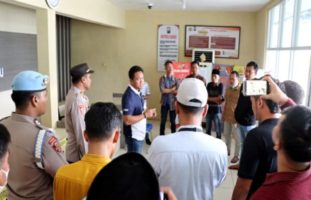 Foto: Press Release Penahanan Tersangka  di Polres Sumenep