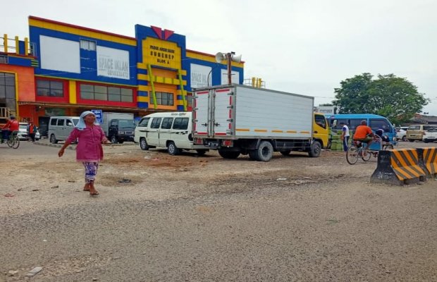 Foto: Kondisi Pasar Anom Sumenep Dari Pantauan Memoonline Pada Selasa (9 Mei 2023) Siang