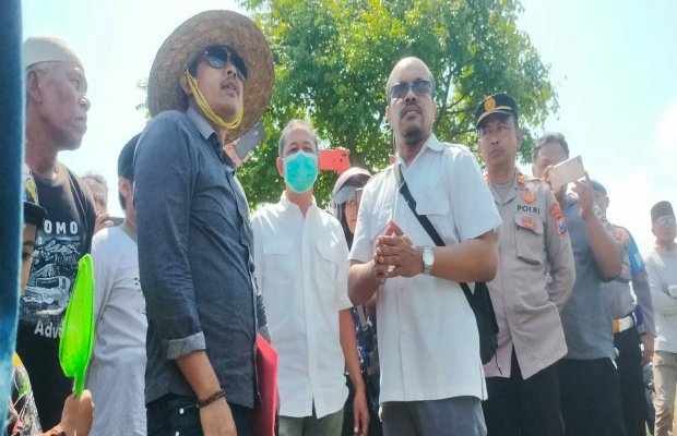 Foto: BPN Sumenep saat Lakukan Peninjauan ke Pantai Gersik Putih, Kecamatan Gapura