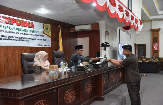 Foto: DPRD Sumenep menggelar Rapat Paripurna (by. Ibnu)