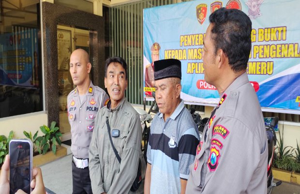 Foto: Penyerahan kembali kendaraan warga yang hilang