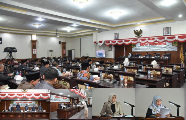 Foto: Suasana Rapat Paripurna Penentu Pembahasan 4 Raperda (by. Ibnu)
