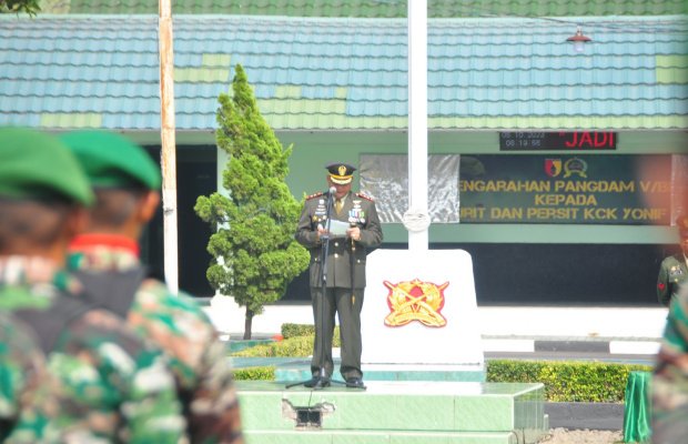 Foto : Upacara puncak HUT TNI ke 78