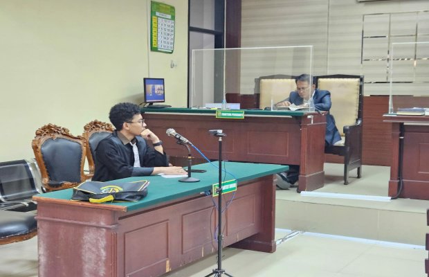Foto: Suasana Sidang Kasus Korupsi 'Kapal Ghoib' Mantan Bupati Sumenep di PN Tipikor Surabaya