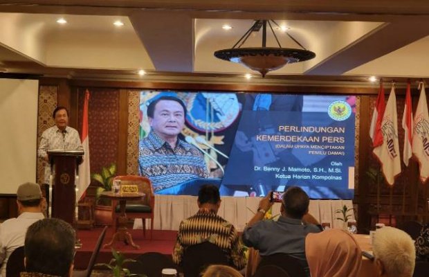 Foto: Benny Mamoto Saat Buka Rapimnas SMSI 2023
