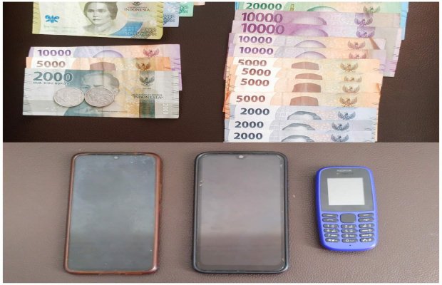 Foto: Barang bukti penggrebekan judi togel
