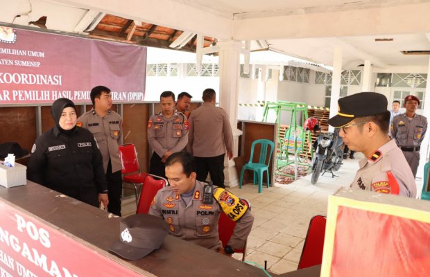 Foto: Kapolres Sumenep Saat Menyambangi Kantor Bawaslu dan KPU