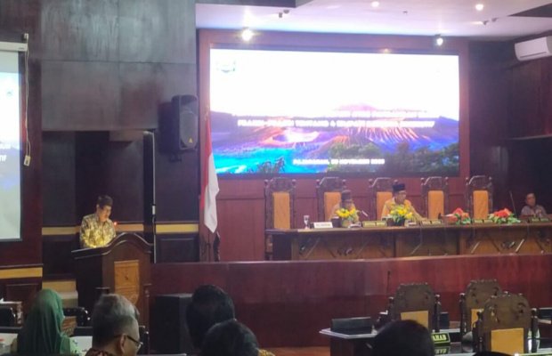 Foto : Paripurna DPRD Kabupaten Probolinggo